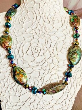2 PC GENUINE ABALONE, CRYSTALS & 925 SS NECKLACE & EARRINGS - DONNA DRESSLER